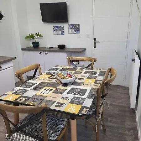 Apartman Confortable,renove,parking Gratuit